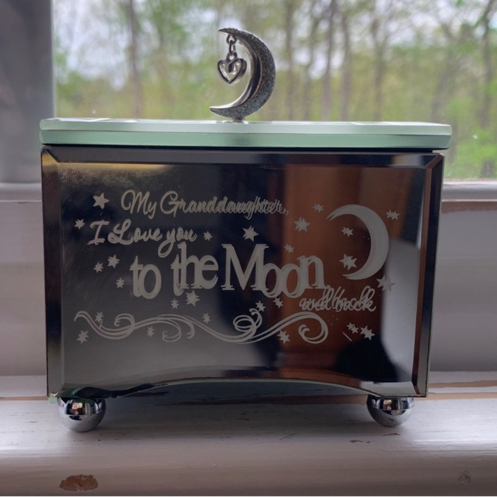 Bradford Exchange Heirloom Music Box